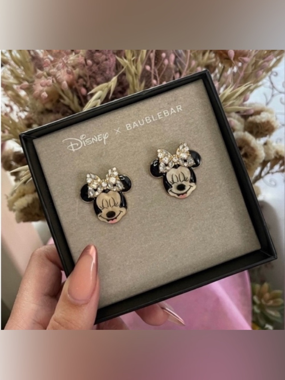 NEW IN BOX Disney x BaubleBar Minnie Mouse Earrings Silver Sparkling Crystal Bow
